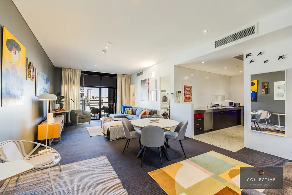 Fully  Furnished and Equipped Executive Apartment in Central Location