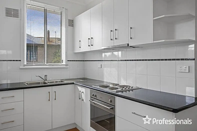 19 Macquarie Street, Mount Austin, NSW 2650, 2 phòng ngủ, 1 phòng tắm, House