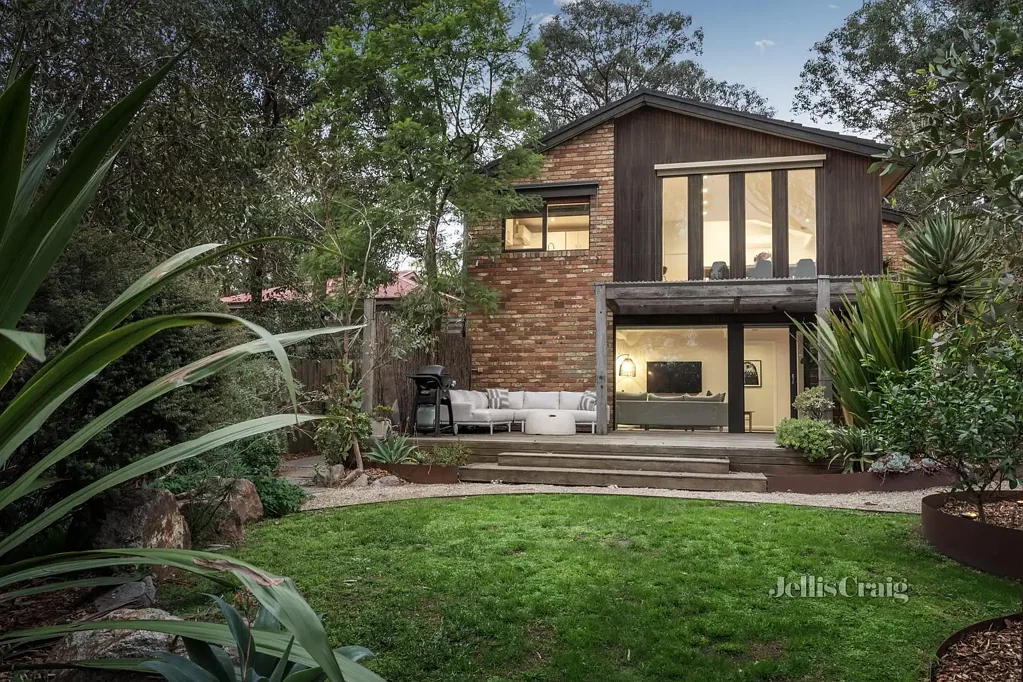 9 Ashdale Grove, Eltham, VIC 3095