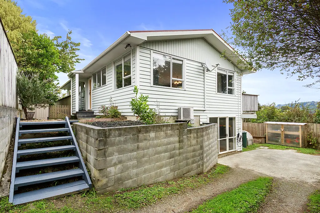 22 Castle Crescent, Stokes Valley, Lower Hutt, Wellington