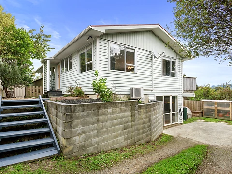 Stokes Valley 5房  Castle Crescent Big Opportunity