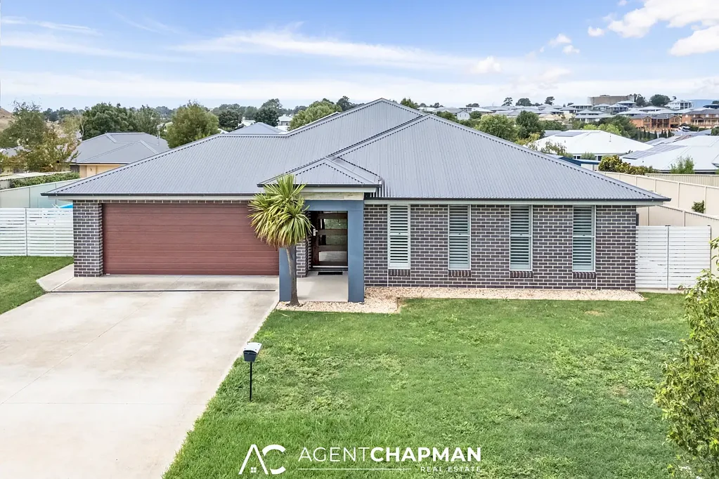 Kelso 4房  Modern Living with Pool and Outdoor Entertaining in Kelso