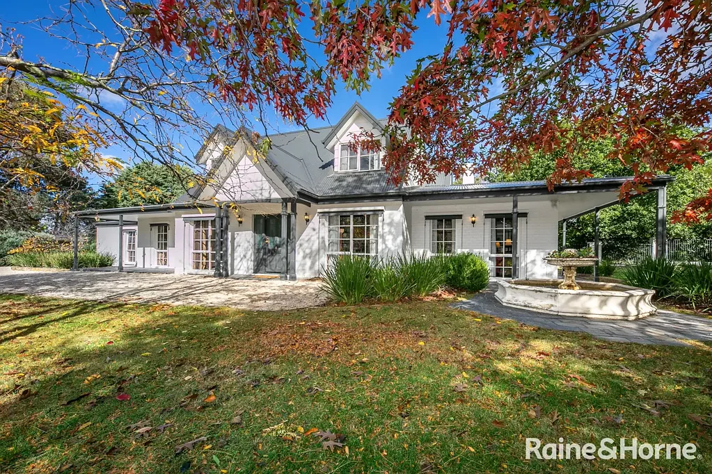 Riddells Creek 4房  Spacious country living on a private acre!