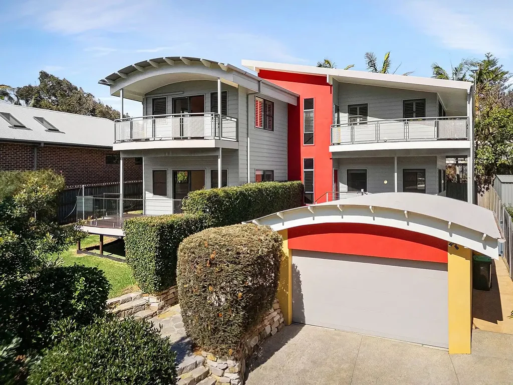 Stanwell Park 5Kwarto A Coastal Family Retreat with Views, Space and Beachside Ease