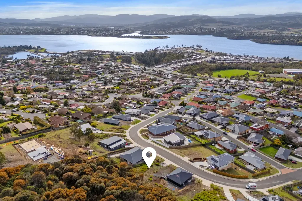 Austins Ferry Your dream home starts here!