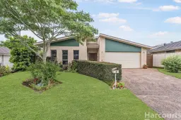 6 Monarch Circuit, Port Macquarie