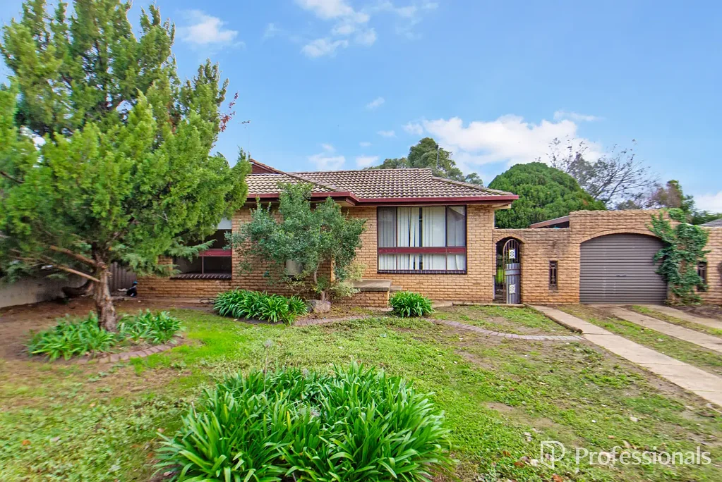 Forest Hill 4房  ONE TO RENOVATE & REAP THE REWARDS!