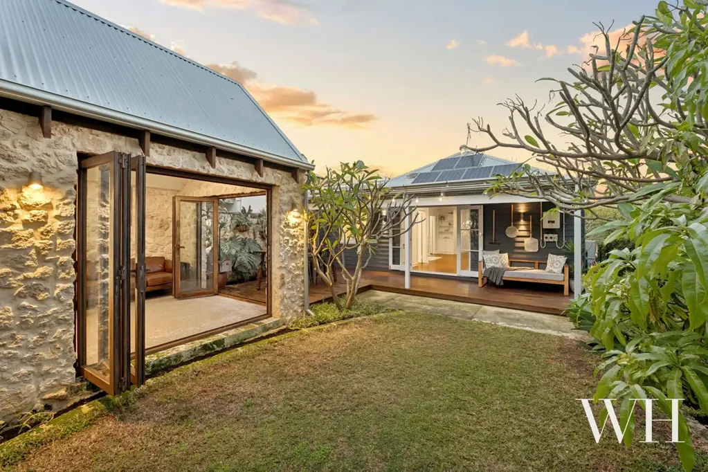 White Gum Valley 3 Slaapkamer Idyllic Weatherboard Sanctuary with Self-Contained Studio