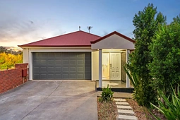 30 Chatswood Grove, Golden Grove