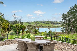 84 Potts Road, Whitford, Manukau City