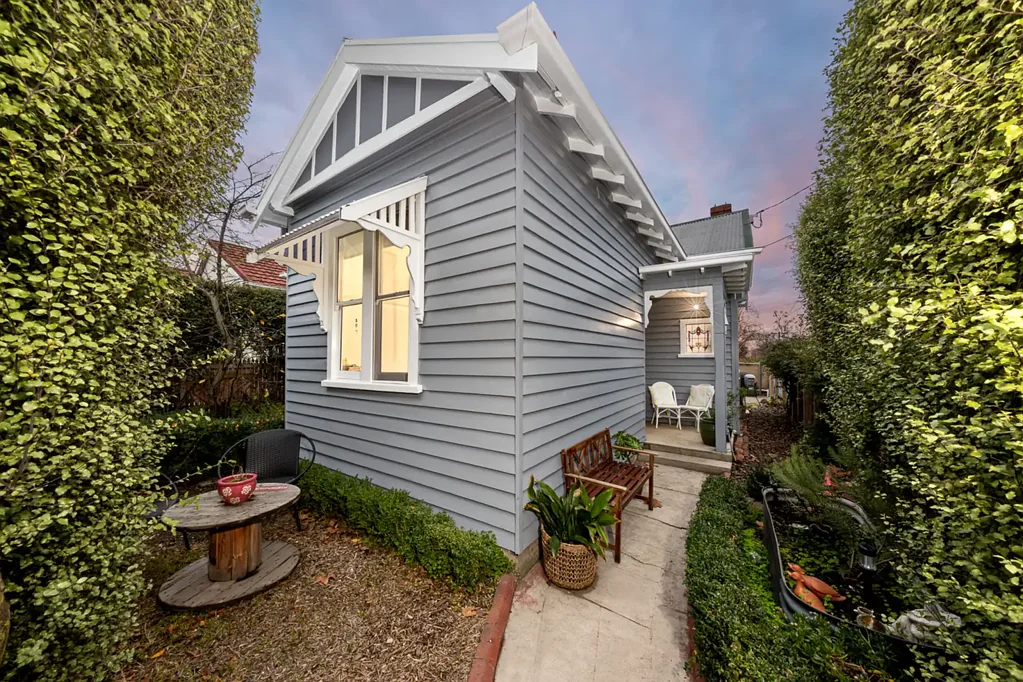Ballarat Central 2બેડરૂમ Classic Victorian within 1km to the Hospital Precinct and CBD