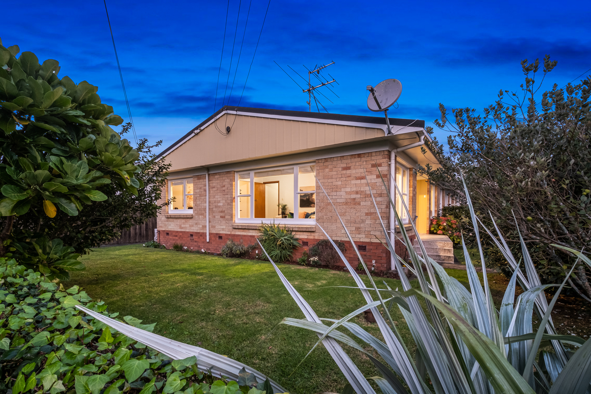 1/52 Saint Michaels Avenue, Point Chevalier, Auckland, 2 phòng ngủ, 1 phòng tắm, House