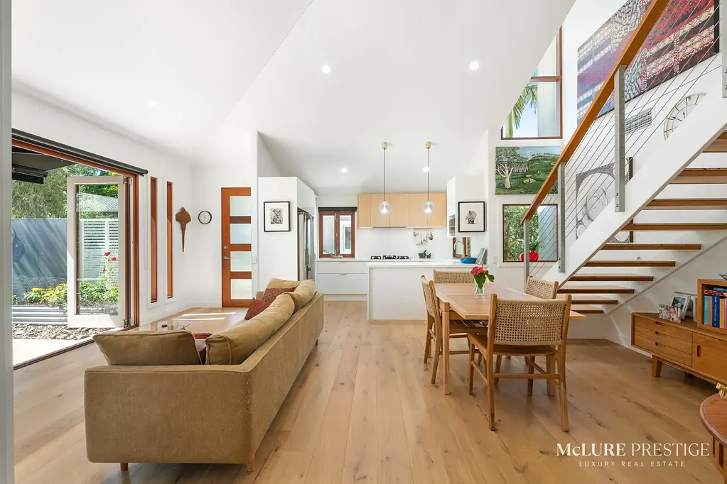 Noosaville 3 Slaapkamer North-Facing Living with Three Ensuite Bedrooms and Ground Floor Master