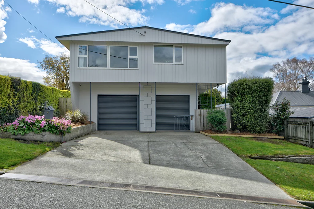Gore 4 Bedroom Well presented and great location!