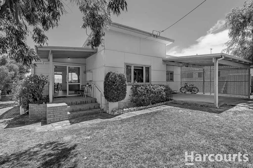 30 Baroy Street, Falcon, WA 6210