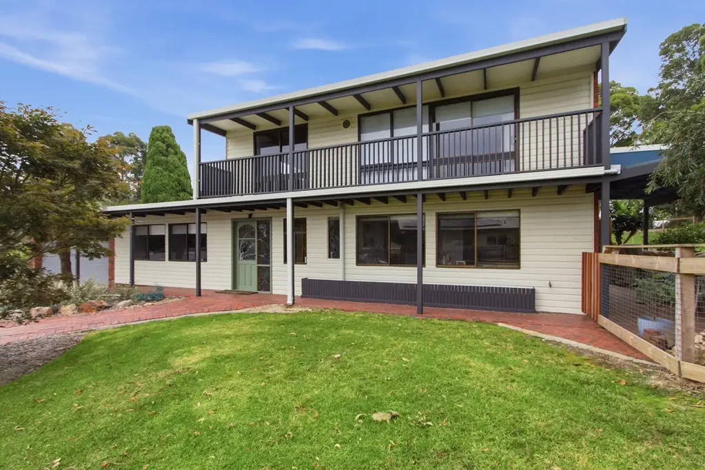 Lake Bunga 4房  Move Straight In and Enjoy the Lifestyle at Lake Bunga Beach