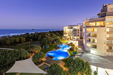 Marcoola 1房  Invest or Nest – Prime Beachfront Location!
