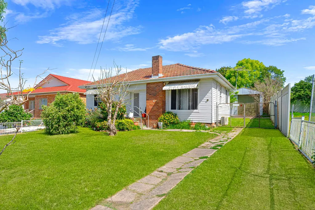 30 Kirk Avenue, Guildford, NSW 2161