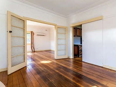 89 Warrigal Road, Mentone, VIC 3194, 3 phòng ngủ, 1 phòng tắm, House