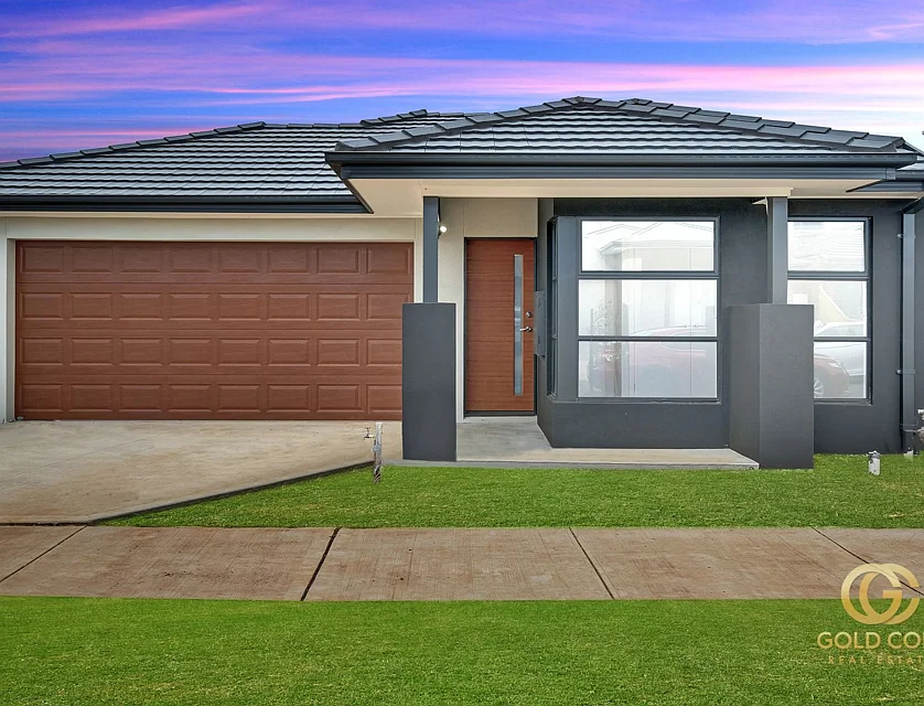 12 Clipstone Crescent, Fraser Rise, Western Region, 4 Bedrooms, 2 Bathrooms, House