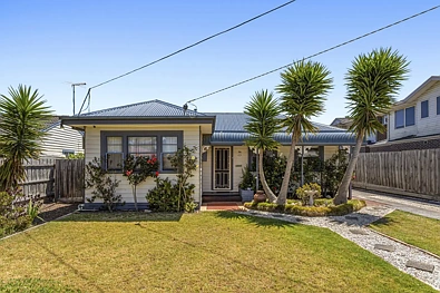 Noble Park 4침실 HOT ALERT: Move-In Ready + 793m² - Subdivide Or Build (STCA)!
