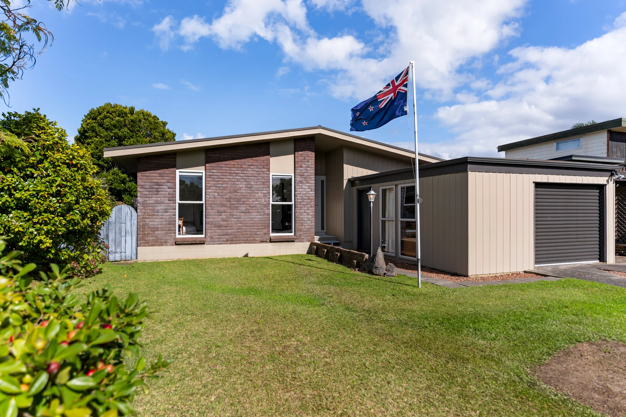 Beachlands 4Zimmer The Classic Kiwi Quarter-Acre Dream