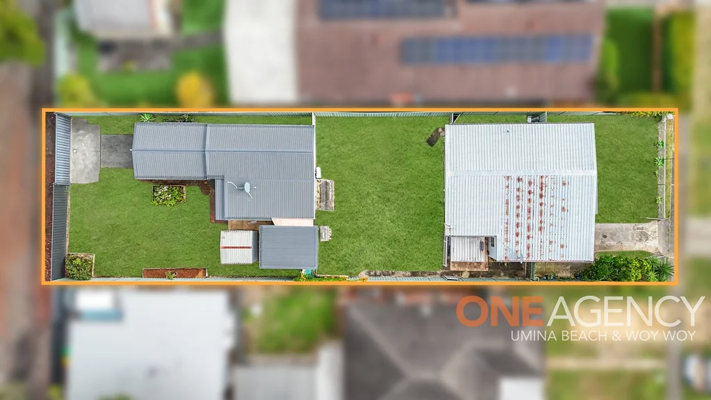 Umina Beach 2Moenga 2 BEDROOM HOME WITH REAR LANE ACCESS !