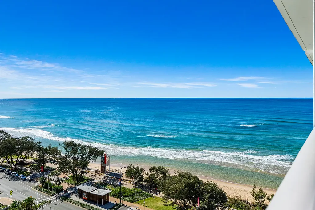 Surfers Paradise 2غرفة نوم Dual-Key Beachside Opportunity - Live In One, Rent the Other!