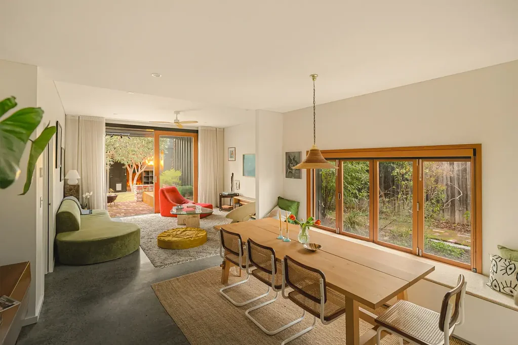 Bayswater 4房  A Mid-Century Classic Reimagined with a Sustainability-Focused Architectural Extension