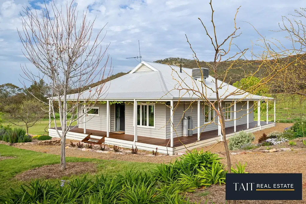 521 Molyullah-Tatong Road, Molyullah, VIC 3673