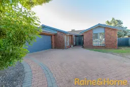 26 MURRAYFIELD DR, Dubbo