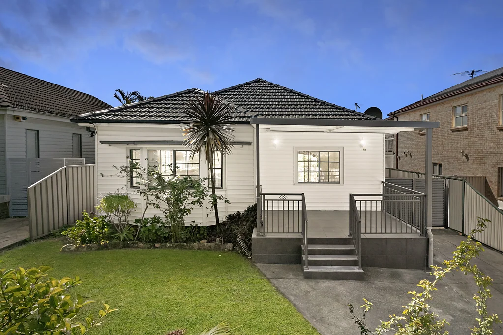 49 Pelman Avenue, Greenacre, NSW 2190