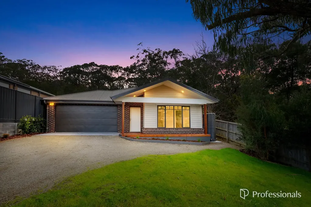 Yarra Junction 3房  BRAND NEW FAMILY LIVING WITH STUNNING MOUNTAIN VIEWS