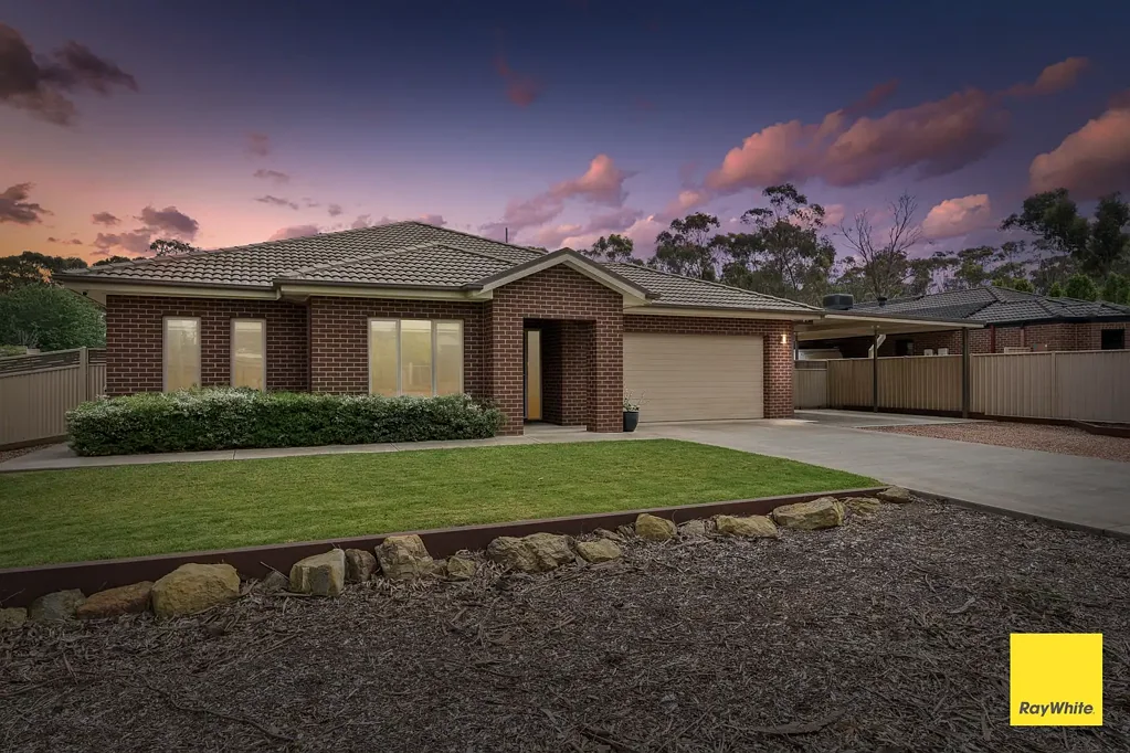 8 Bedarra Court, Maiden Gully, VIC 3551