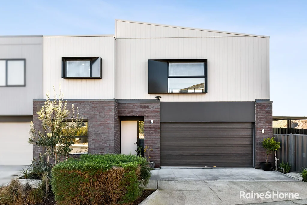 31 Shadowbox Court, Sunshine North, VIC 3020