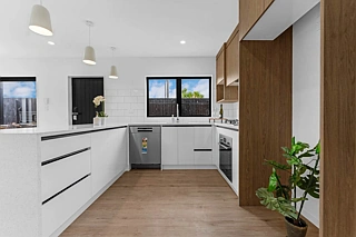 7A, B, C Surrey Street, Manurewa, Manukau City