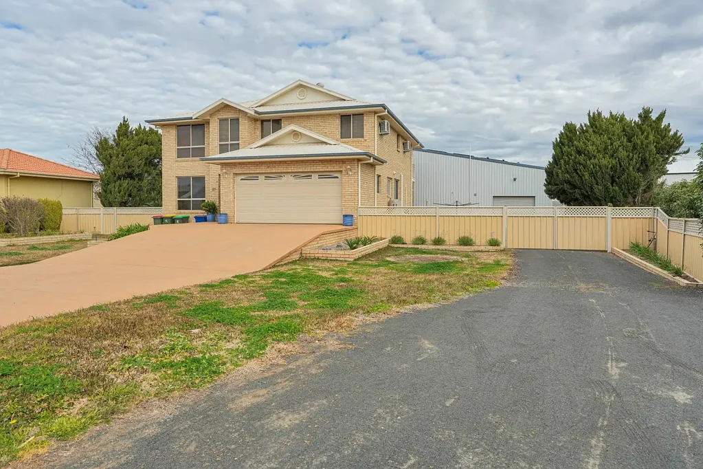 Narromine 4Habitaciones Exclusive Airport Living – 27 Bowden Fletcher Drive, Narromine
