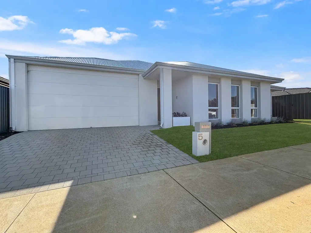Baldivis 3Kwarto Luxury Living Redefined in Prestigious Baldivis Grove