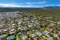 10 Shoalmarra Drive, Mount Low