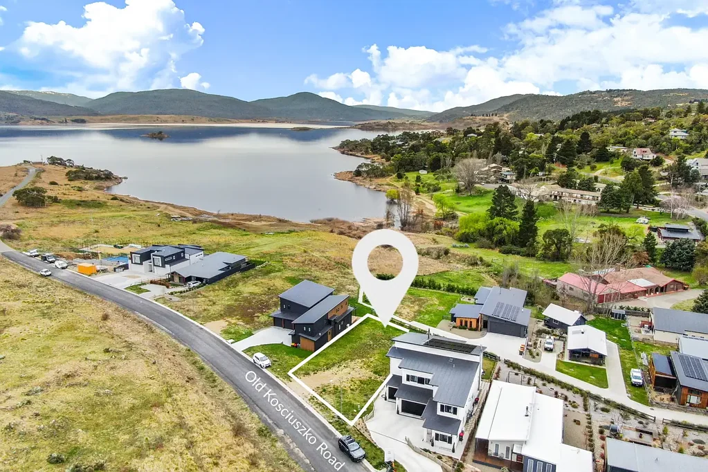 East Jindabyne 702.6sm 'front row waterfront residential block'