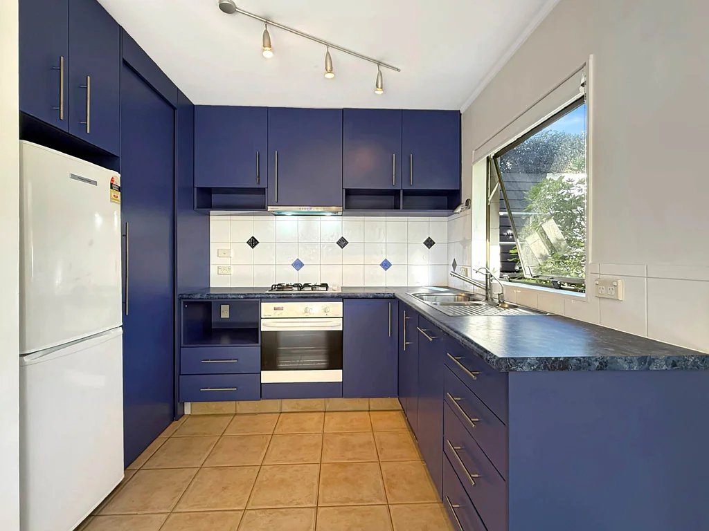 Sunny One-Bedroom Apartment in Prime Freemans ...
