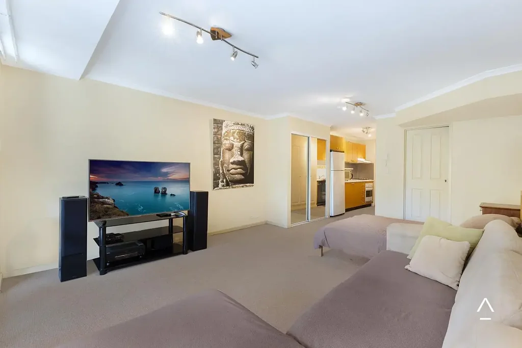 Studio Apartment in the Heart of Newtown