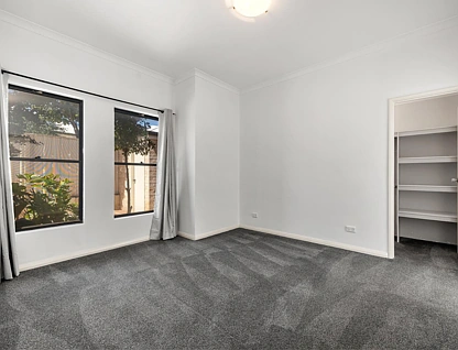 8B Davilak Crescent, Manning, South East Perth, 4房, 2浴, House