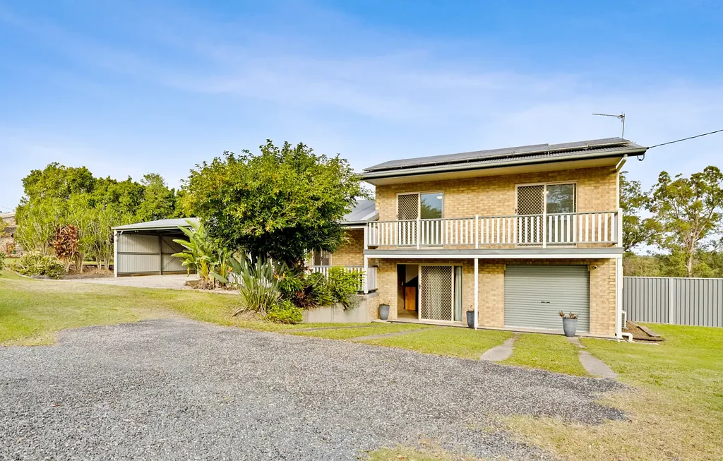 120 McIntosh Creek Road, Jones Hill, QLD 4570