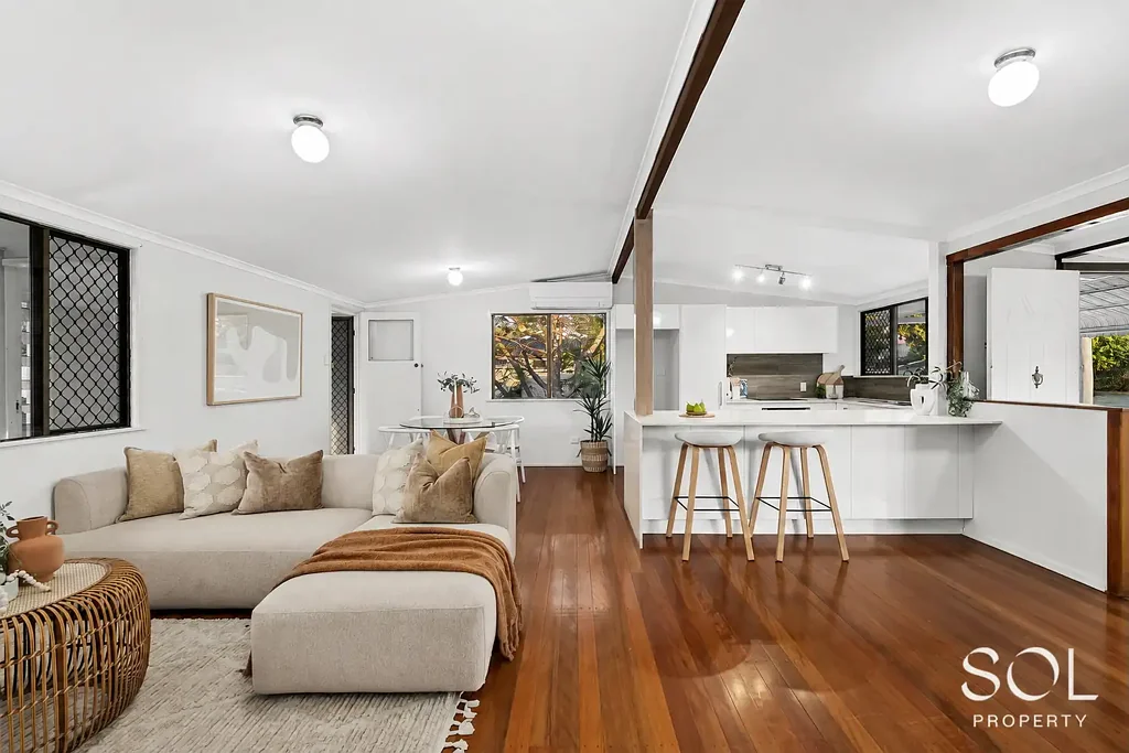 Chermside West 3房 双侧通道、大型棚屋与便利生活 Dual Side Access, Huge Shed & Lifestyle Convenience