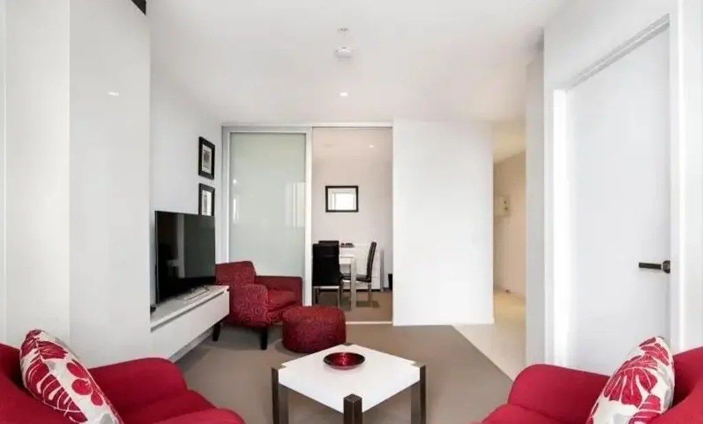 Melbourne 2房 高空奢华，尽览城市美景 Sky-High Luxury with Sweeping City Views