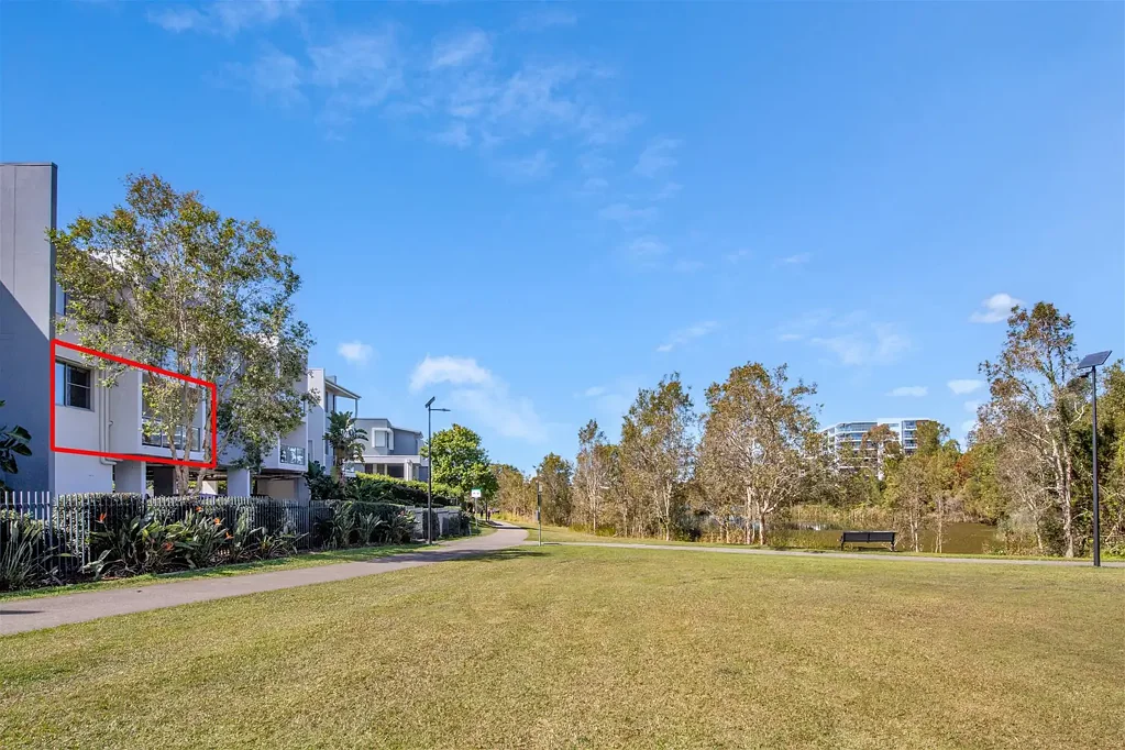Varsity Lakes 2ਬੈੱਡਰੂਮ Modern 2-Bedroom Unit in Prime Varsity Lakes Location