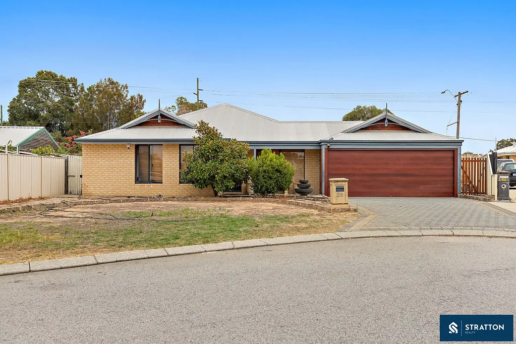 Langford 3ਬੈੱਡਰੂਮ Delightful 3-Bedroom, 2-Bathroom Home on 581sqm Block in Prime Location Near To Amenities!! Walking Distance to Westfield Carousel!!