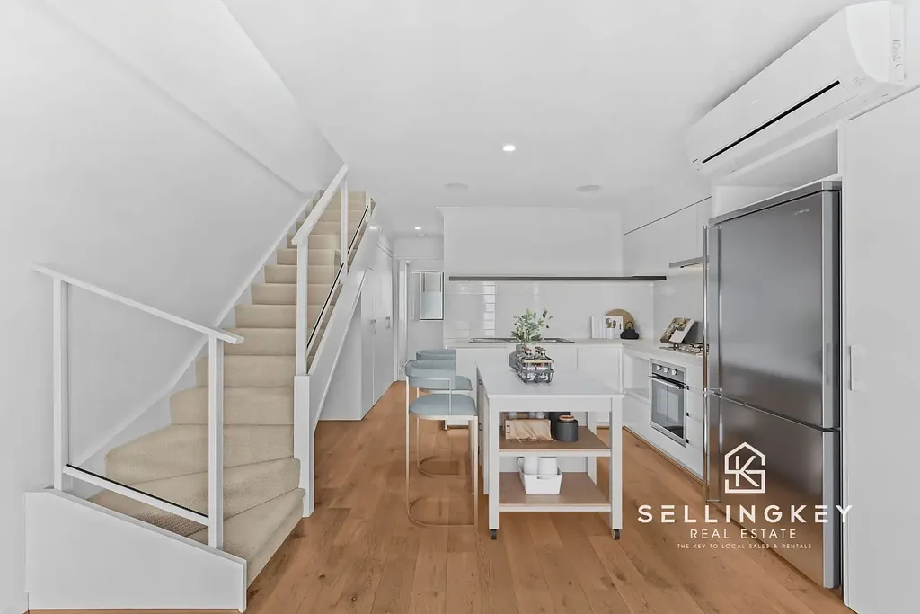 38/1 GLENARIFF BOULEVARD, Canning Vale, WA 6155