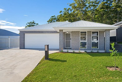 Port Macquarie 4Zimmer BRAND-NEW FAMILY HOME IN A PEACEFUL, CONVENIENT SETTING